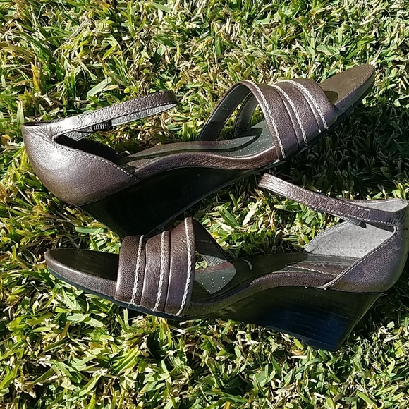 CUTE WEDGES - Picture 3 of 7